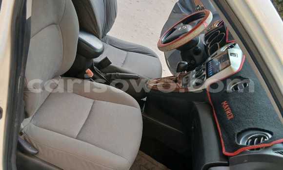 Buy Used Toyota Matrix White Car in Cotonou in Benign Buy Used Toyota Matrix White Car in Cotonou in Benign