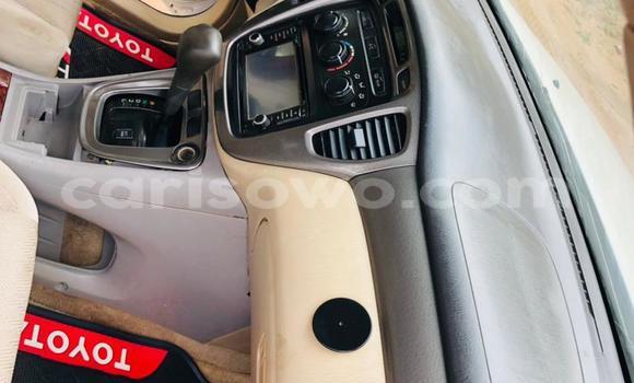 Buy Used Toyota Highlander White Car in Cotonou in Benign Buy Used Toyota Highlander White Car in Cotonou in Benign