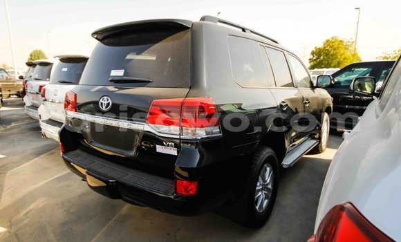Sayi Imported Toyota Land Cruiser Black Mota in Import - Dubai a Benin Sayi Imported Toyota Land Cruiser Black Mota in Import - Dubai a Benin