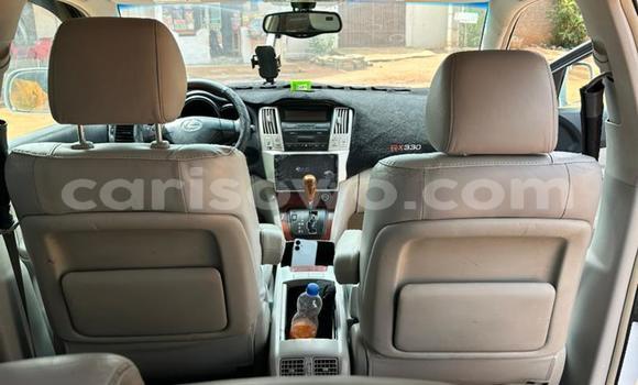 Acheter Occasion Voiture Lexus RX 330 Blanc à Cotonou, Benin Acheter Occasion Voiture Lexus RX 330 Blanc à Cotonou, Benin