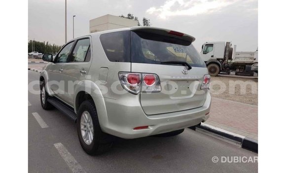 Acheter Import Voiture Toyota Fortuner Autre à Import - Dubai, Benin Acheter Import Voiture Toyota Fortuner Autre à Import - Dubai, Benin