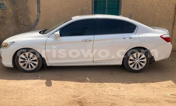 Acheter Occasion Voiture Honda Accord Blanc à Cotonou, Benin Acheter Occasion Voiture Honda Accord Blanc à Cotonou, Benin