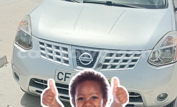 Sayi Na hannu Nissan Rogue White Mota in Cotonou a Benin