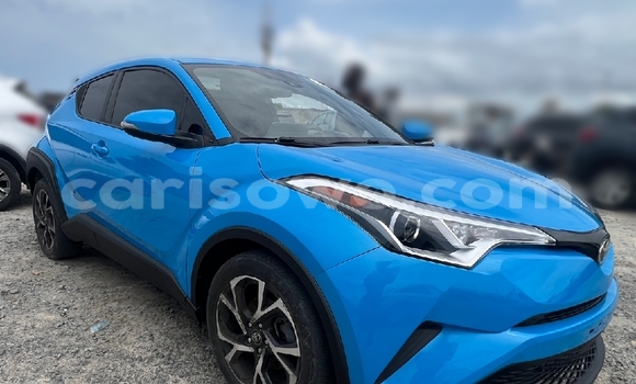 Buy Used Toyota C-HR Blue Car in Cotonou in Benign