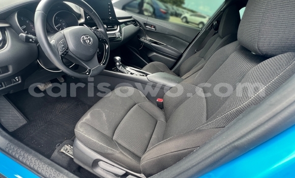 Acheter Occasion Voiture Toyota C-HR Bleu à Cotonou, Benin Acheter Occasion Voiture Toyota C-HR Bleu à Cotonou, Benin