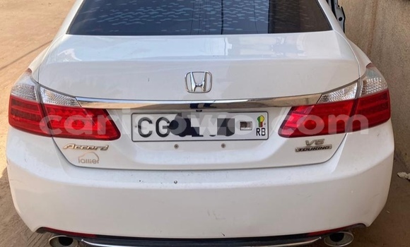 Acheter Occasion Voiture Honda Accord Blanc à Cotonou, Benin Acheter Occasion Voiture Honda Accord Blanc à Cotonou, Benin