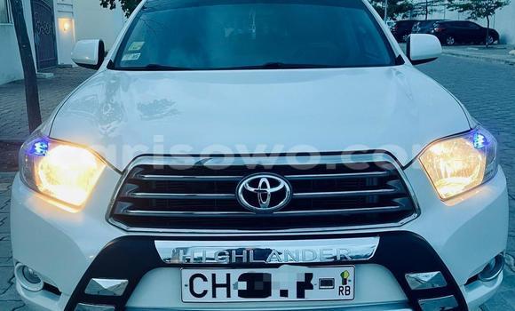 Ra Àlòkù Toyota Highlander Alagara Ọkọ̀ in Cotonou ni Benin