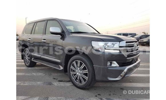 Buy Import Toyota Land Cruiser Other Car in Import - Dubai in Benign Buy Import Toyota Land Cruiser Other Car in Import - Dubai in Benign