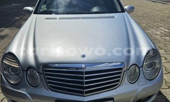 Acheter Occasion Voiture Mercedes-Benz 290 Gris à Cotonou, Benin Acheter Occasion Voiture Mercedes-Benz 290 Gris à Cotonou, Benin