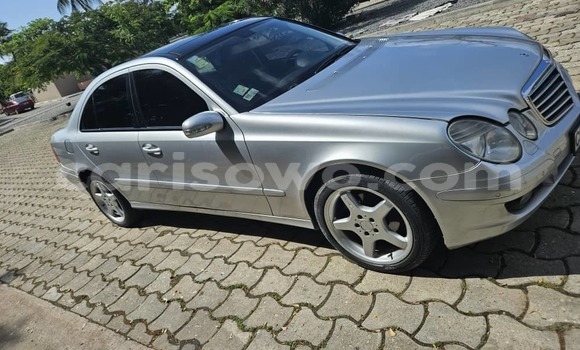 Acheter Occasion Voiture Mercedes-Benz 290 Gris à Cotonou, Benin Acheter Occasion Voiture Mercedes-Benz 290 Gris à Cotonou, Benin