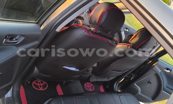 Ra Àlòkù Toyota Matrix Silver Ọkọ̀ in Cotonou ni Benin