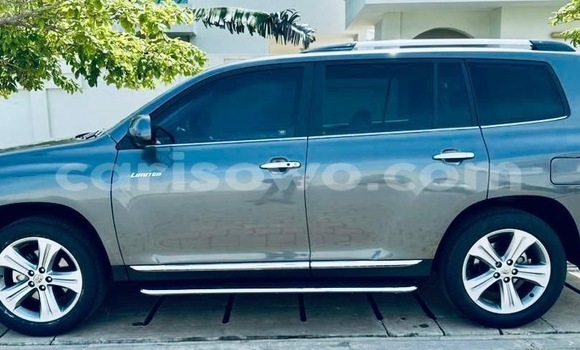 Acheter Neuf Voiture Toyota Highlander Gris à Cotonou, Benin Acheter Neuf Voiture Toyota Highlander Gris à Cotonou, Benin