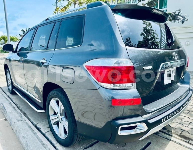 Big with watermark toyota highlander benin cotonou 24733