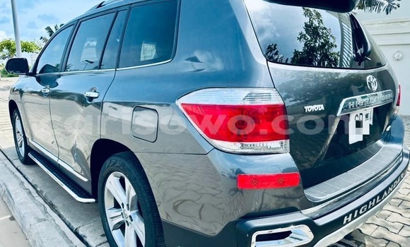Acheter Neuf Voiture Toyota Highlander Gris à Cotonou, Benin Acheter Neuf Voiture Toyota Highlander Gris à Cotonou, Benin