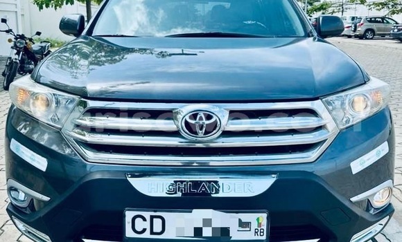 Acheter Neuf Voiture Toyota Highlander Gris à Cotonou, Benin Acheter Neuf Voiture Toyota Highlander Gris à Cotonou, Benin