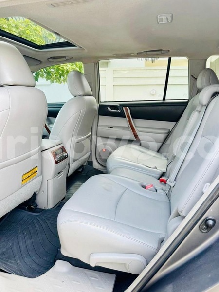 Big with watermark toyota highlander benin cotonou 24733
