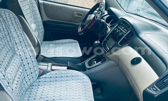 Acheter Occasion Voiture Toyota Highlander Blanc à Cotonou, Benin
