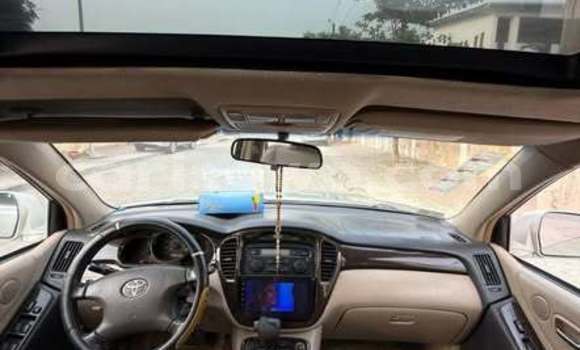 Ra Àlòkù Toyota Highlander Miiran Ọkọ̀ in Abomey Calavi ni Benin Ra Àlòkù Toyota Highlander Miiran Ọkọ̀ in Abomey Calavi ni Benin
