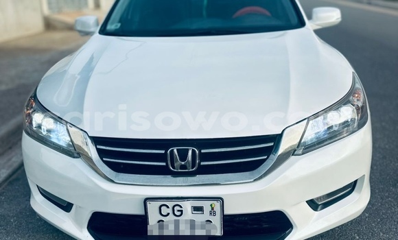 Acheter Occasion Voiture Honda Accord Blanc à Cotonou, Benin Acheter Occasion Voiture Honda Accord Blanc à Cotonou, Benin