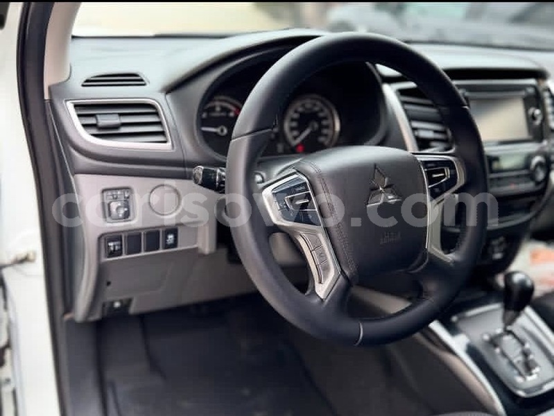 Big with watermark mitsubishi l200 benin cotonou 24772