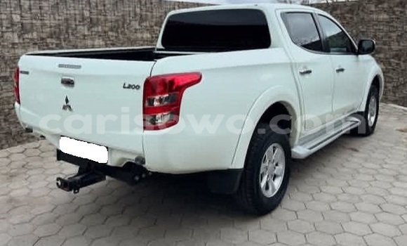 Acheter Occasion Voiture Mitsubishi L200 Blanc à Cotonou, Benin Acheter Occasion Voiture Mitsubishi L200 Blanc à Cotonou, Benin