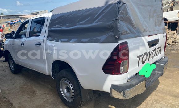 Acheter Occasion Voiture Toyota Hilux Noir à Cotonou, Benin Acheter Occasion Voiture Toyota Hilux Noir à Cotonou, Benin