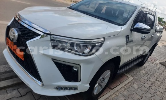 Acheter Occasion Voiture Toyota Hilux Noir à Cotonou, Benin