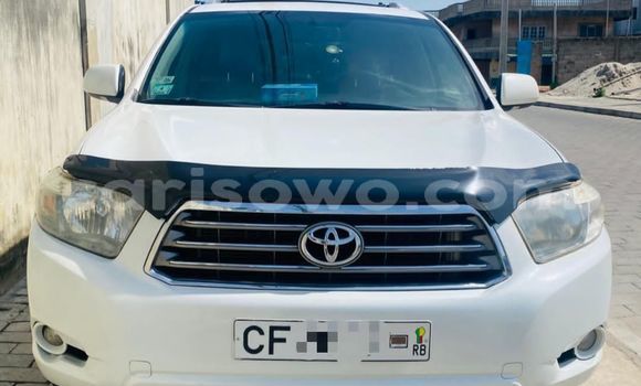 Acheter Occasion Voiture Toyota Highlander Gris à Cotonou, Benin Acheter Occasion Voiture Toyota Highlander Gris à Cotonou, Benin
