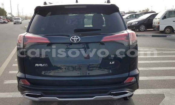 Acheter Import Voiture Toyota RAV4 Noir à Import - Dubai, Benin Acheter Import Voiture Toyota RAV4 Noir à Import - Dubai, Benin