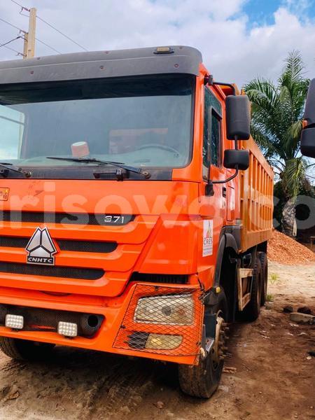 Big with watermark saturn sky benin cotonou 24812