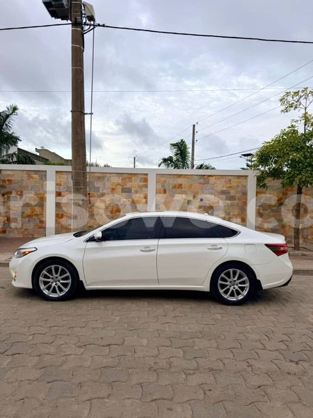 Big with watermark toyota avalon benin cotonou 24821