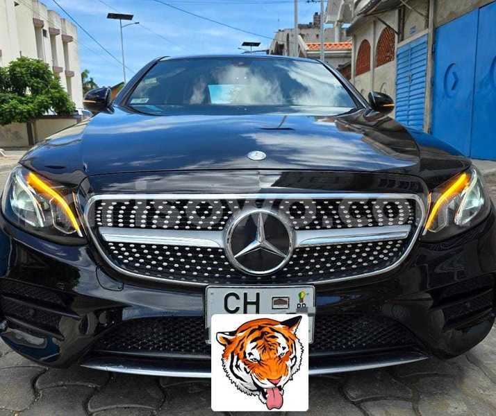 Big with watermark mercedes viano benin cotonou 24826