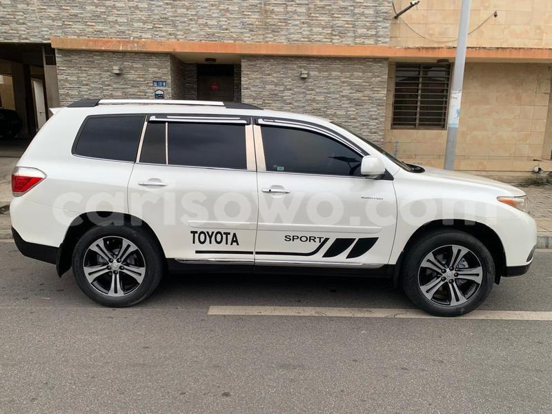 Big with watermark toyota highlander benin cotonou 24827