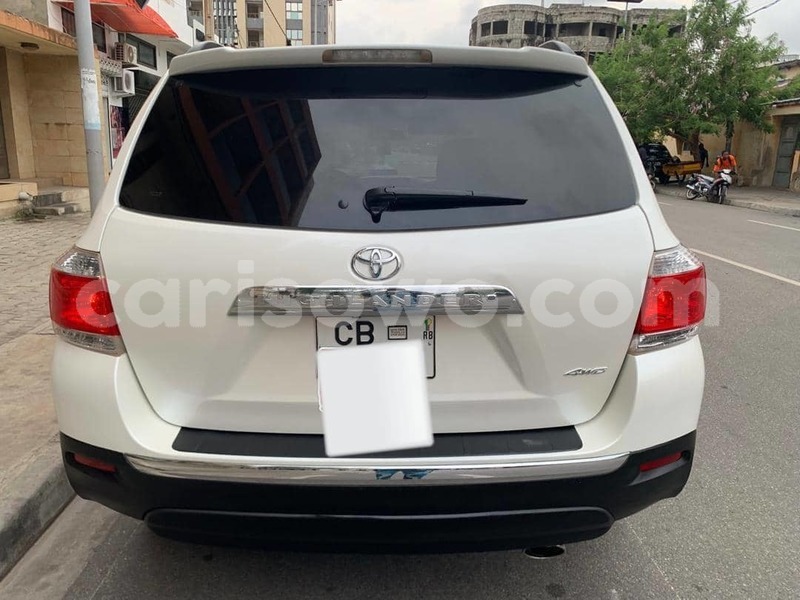 Big with watermark toyota highlander benin cotonou 24827