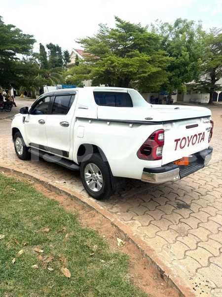 Big with watermark toyota hilux benin cotonou 24833