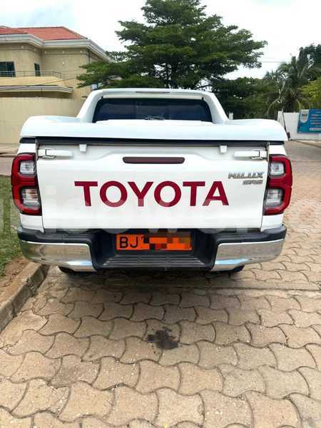 Big with watermark toyota hilux benin cotonou 24833