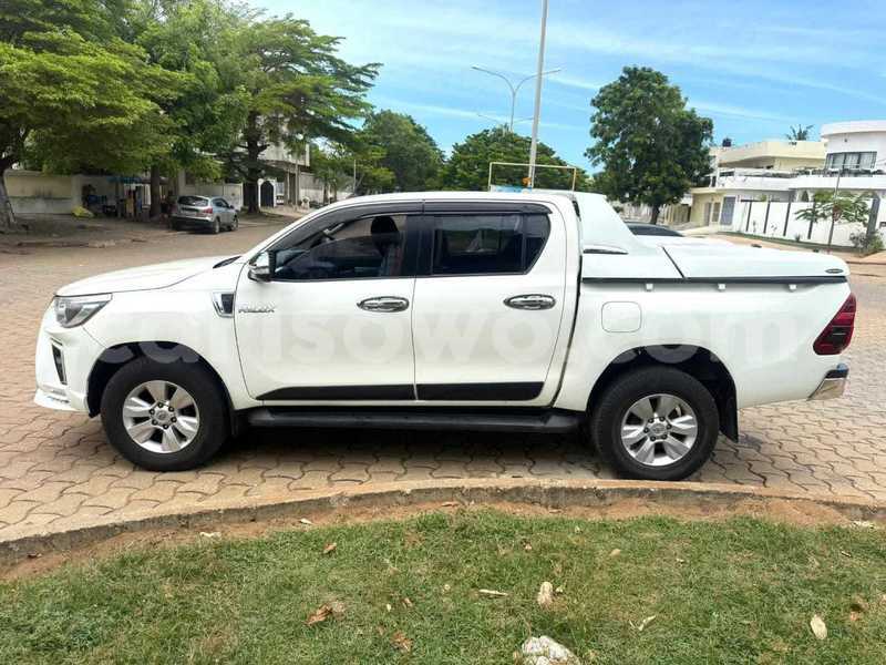 Big with watermark toyota hilux benin cotonou 24833
