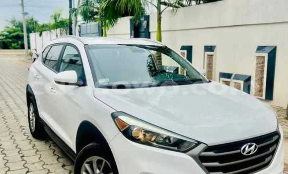 Acheter Occasion Voiture Hyundai Tucson Other à Cotonou, Benin Acheter Occasion Voiture Hyundai Tucson Other à Cotonou, Benin