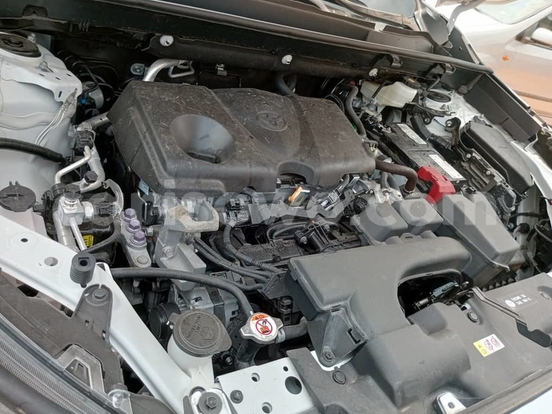 Big with watermark toyota rav4 benin cotonou 24838