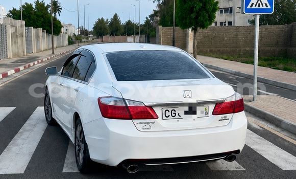 Buy Used Honda Accord White Car in Cotonou in Benign Buy Used Honda Accord White Car in Cotonou in Benign