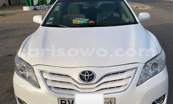 Acheter Occasion Voiture Toyota Camry Blanc à Cotonou, Benin