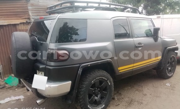 Ra Àlòkù Toyota FJ Cruiser Black Ọkọ̀ in Cotonou ni Benin Ra Àlòkù Toyota FJ Cruiser Black Ọkọ̀ in Cotonou ni Benin