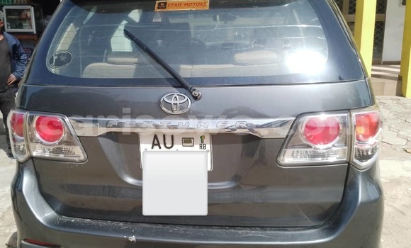 Acheter Occasion Voiture Toyota Fortuner Marron à Cotonou, Benin