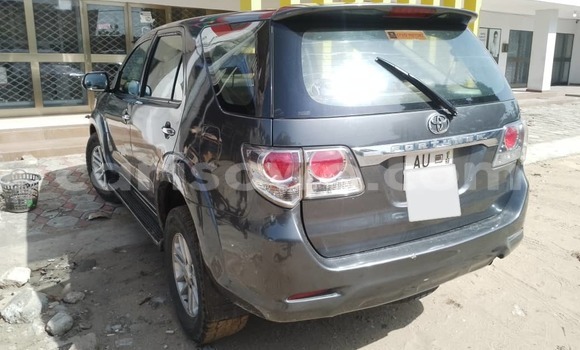 Acheter Occasion Voiture Toyota Fortuner Marron à Cotonou, Benin Acheter Occasion Voiture Toyota Fortuner Marron à Cotonou, Benin