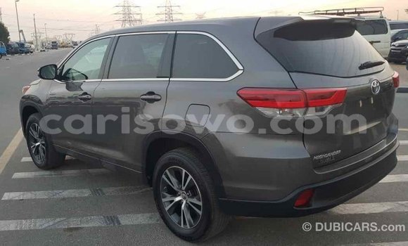 Ra Imported Toyota Highlander Miiran Ọkọ̀ in Import - Dubai ni Benin Ra Imported Toyota Highlander Miiran Ọkọ̀ in Import - Dubai ni Benin
