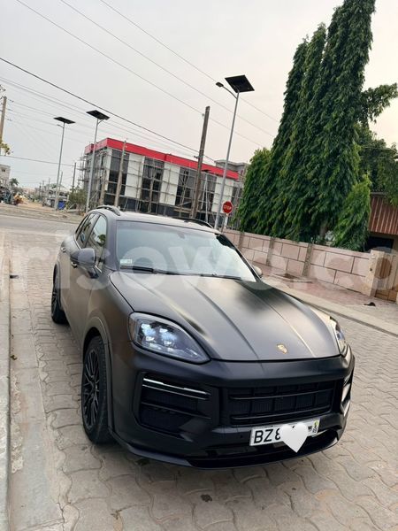 Big with watermark porsche cayenne benin cotonou 24859