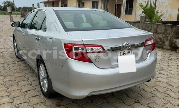 Acheter Occasion Voiture Toyota Camry Blanc à Cotonou, Benin
