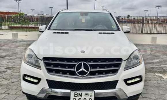 Sayi Na hannu Mercedes-Benz 190–Series Sauran Mota in Cotonou a Benin Sayi Na hannu Mercedes-Benz 190–Series Sauran Mota in Cotonou a Benin