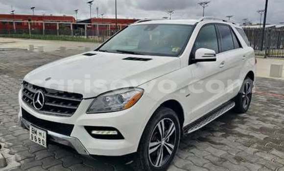 Sayi Na hannu Mercedes-Benz 190–Series Sauran Mota in Cotonou a Benin Sayi Na hannu Mercedes-Benz 190–Series Sauran Mota in Cotonou a Benin