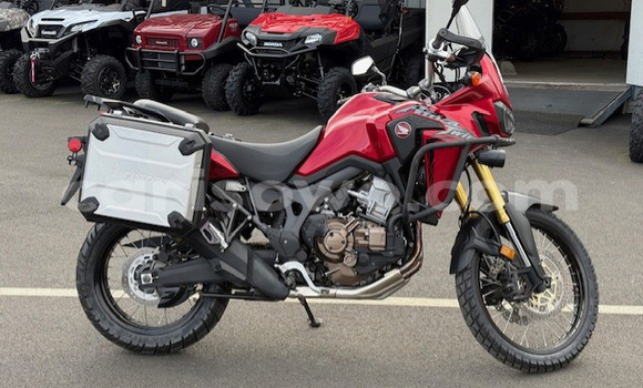 Acheter Occasion Moto Honda CRF Rouge à Cotonou, Benin